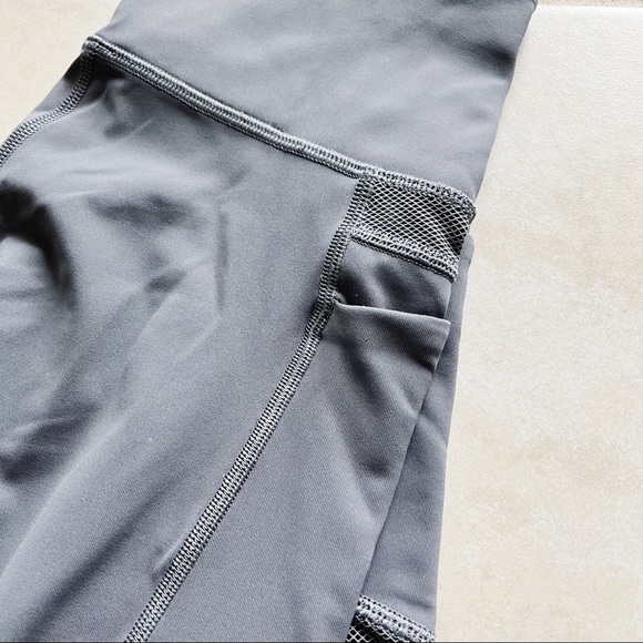 Lululemon High Rise Grey Leggings with Mesh Detailing - Picture 7 of 12